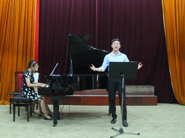 Thi kết thúc học phần của sinh viên K1 đại học Piano