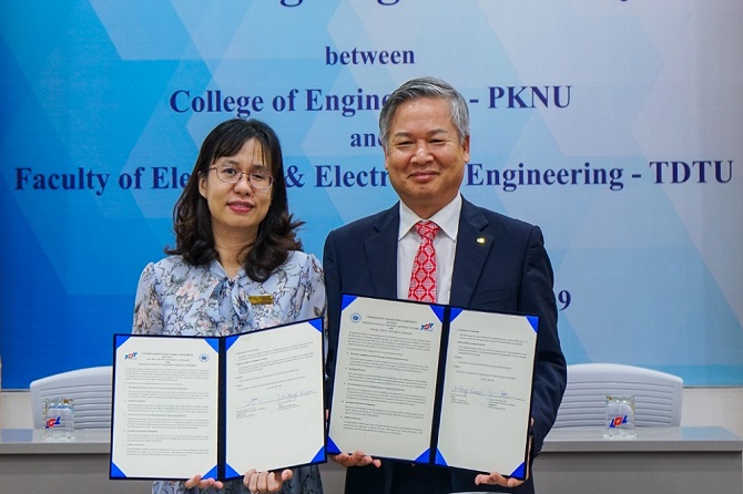 Khoa điện-điện tử ký hợp tác với Khoa kỹ thuật, Đại học quốc gia Pukyong