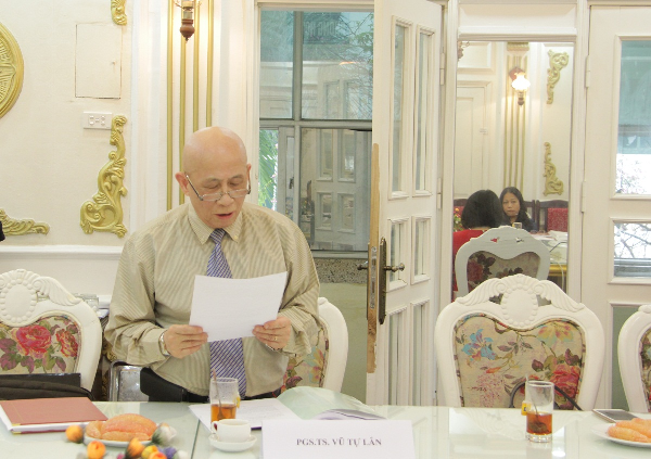 Lễ bảo vệ luận văn Thạc sĩ của hai học viên Đặng Vũ Thị Mai Quế Anh và Vũ Thị Thanh Nhiều