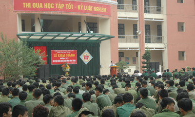 Tân Sinh viên Học viện tham gia kỳ học Giáo dục Quốc Phòng tại Trung tâm Giáo dục Quốc phòng Hà Nội