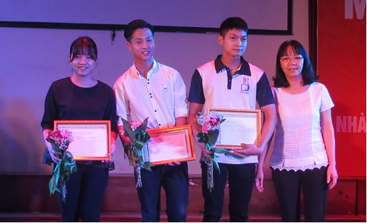 Chung khảo Hội thi Nghiệp vụ Sư phạm Ngành Sư phạm Mĩ thuật năm 2016