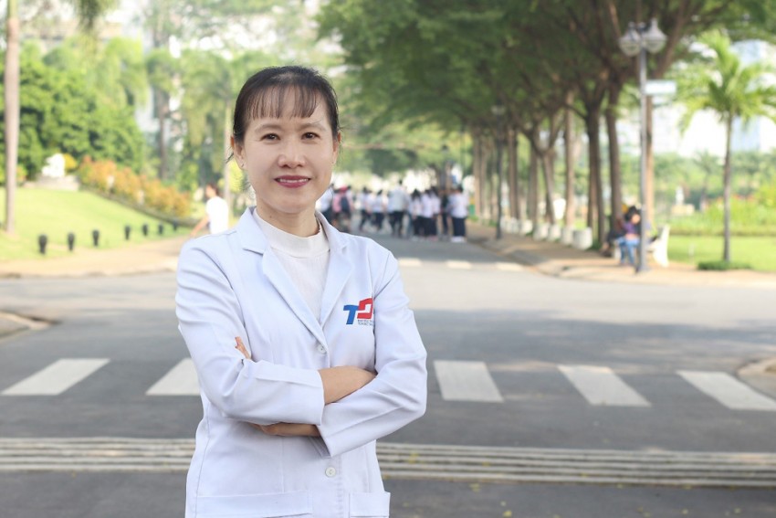 BS Hồ Phạm Thục Lan - Nhà khoa học của Đại học Tôn Đức Thắng nhận Giải thưởng Alexandre Yersin cho các công trình nghiên cứu xuất sắc