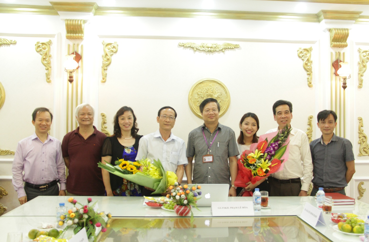 Lễ bảo vệ luận văn Thạc sĩ của hai học viên Bùi Linh Chi và Phan Duy Thắng