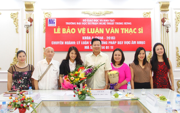Lễ bảo vệ luận văn Thạc sĩ của hai học viên Nguyễn Thị Nhung và Nguyễn Thu Thúy