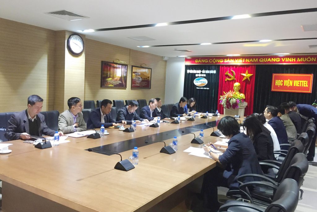 Học viện Công nghệ Bưu chính Viễn thông đến thăm và làm việc tại Học viện Viettel