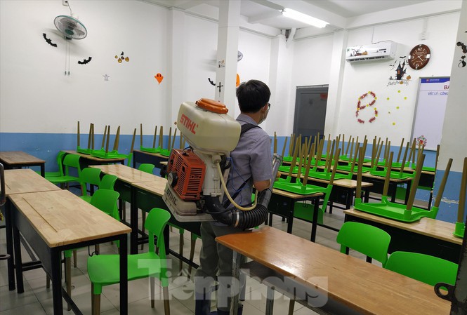 Nhiều địa phương dự kiến đón học sinh trở lại trường từ 17/2