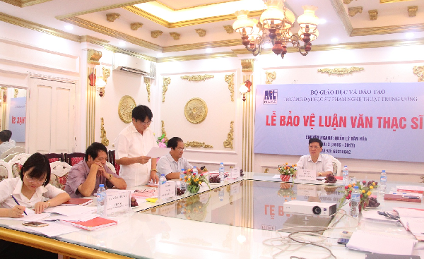 Lễ bảo vệ luận văn Thạc sĩ của hai học viên Lê Văn Minh và Đào Tiến Trọng