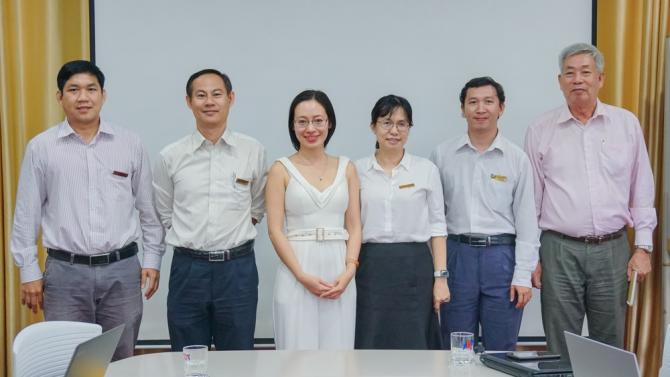 Làm việc với Tiến sĩ Ly Mai, Đại học New South Wales