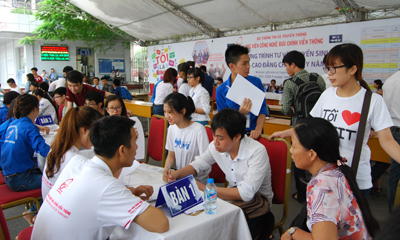 Chính thức khởi động chương trình tư vấn tuyển sinh đại học năm 2016 trực tiếp tại cơ sở đào tạo Hà Nội