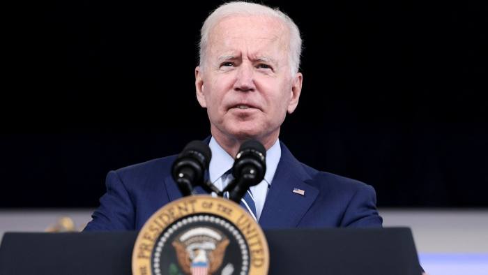 Biden tuyên bố các đặc vụ biên giới chèn ép người di cư 'sẽ trả giá'
