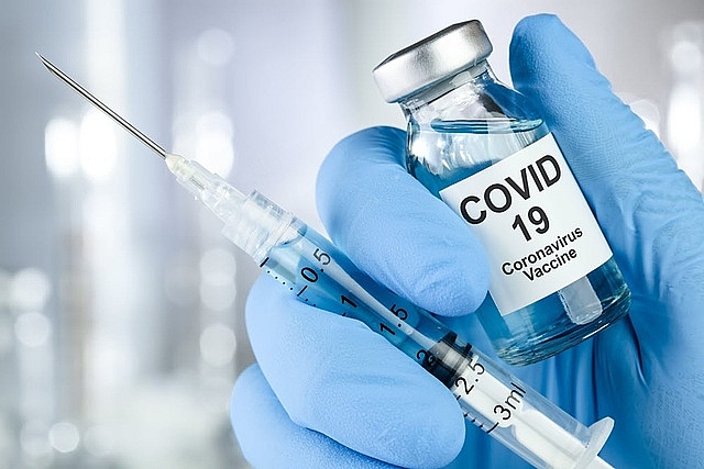 Những kẻ nói dối có thể được tiêm vắc-xin Covid nhắc lại trước những người cần tiêm