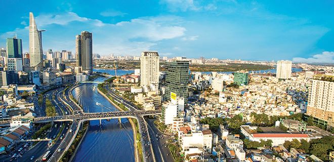 Việt Nam tăng trưởng mạnh hơn vào năm 2022 sau cú sốc chuỗi cung ứng của Covid
